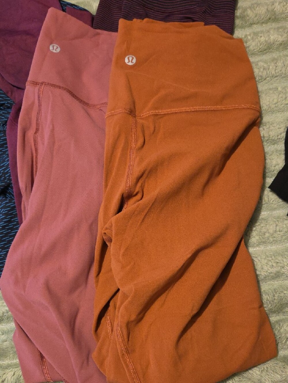 Lululemon Leggings 10- ALO Windebreaker Syle Wide Leg Large- NIKE zip  LOT! - Picture 4 of 7